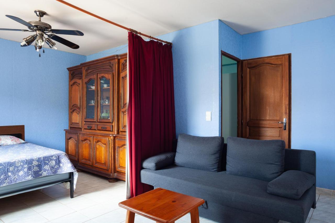 Appartement Avec Piscine Et Cuisine Roquefort-la-Bédoule Exteriér fotografie